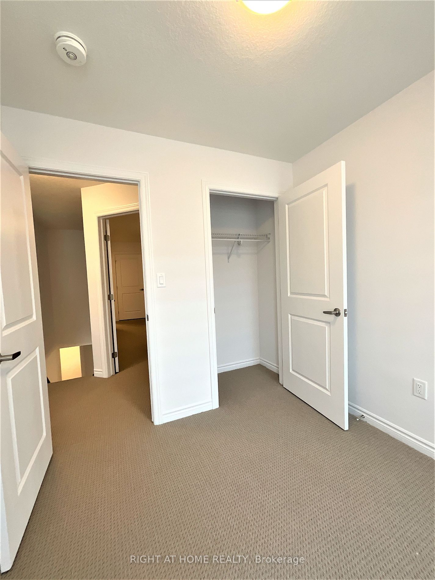 61 Soho St, #142