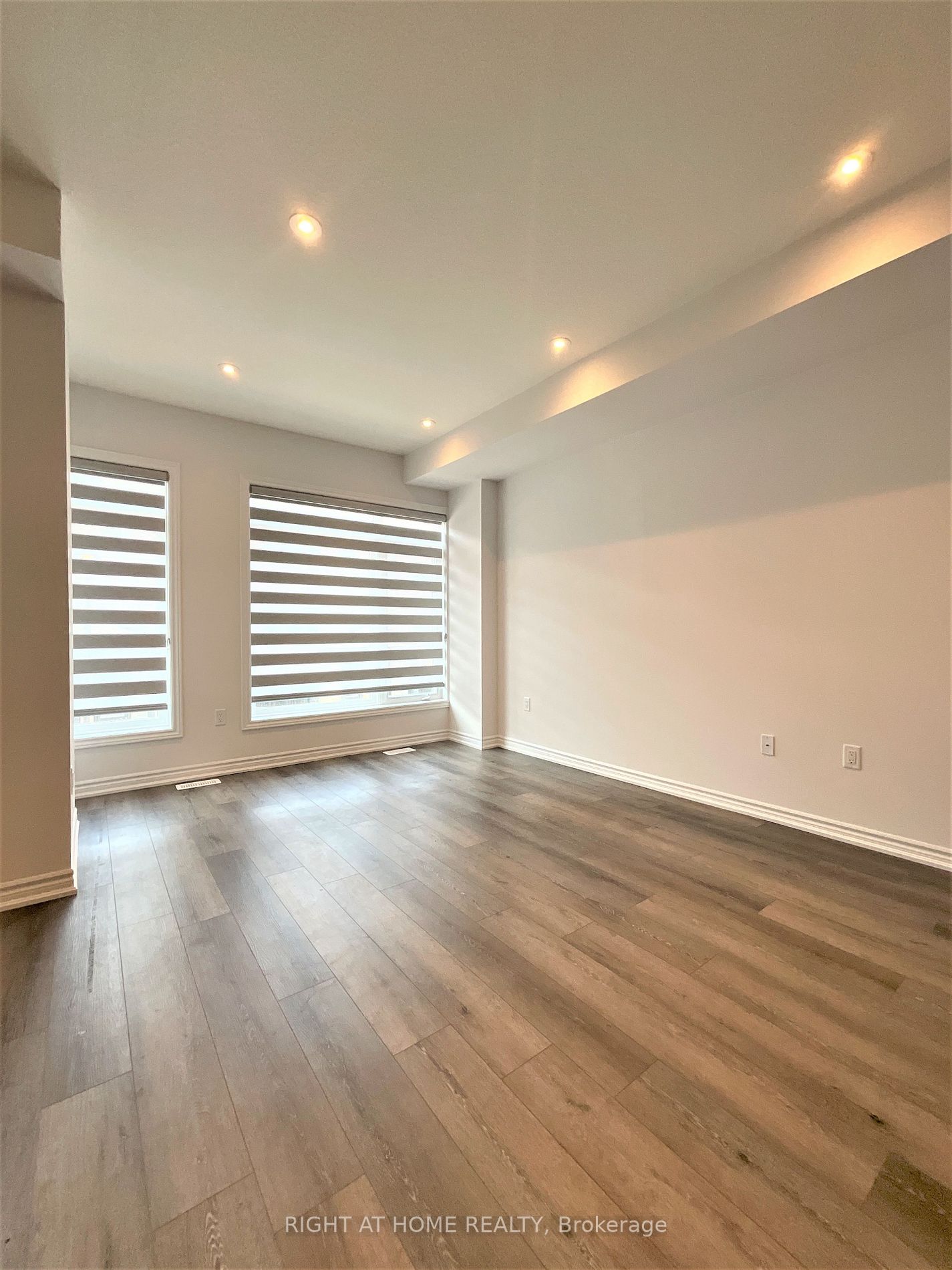 61 Soho St, #142