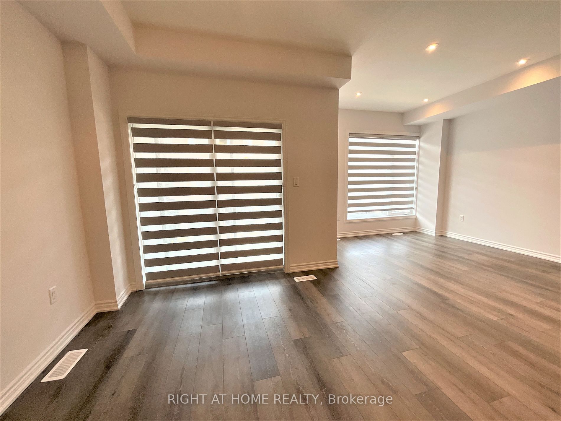 61 Soho St, #142