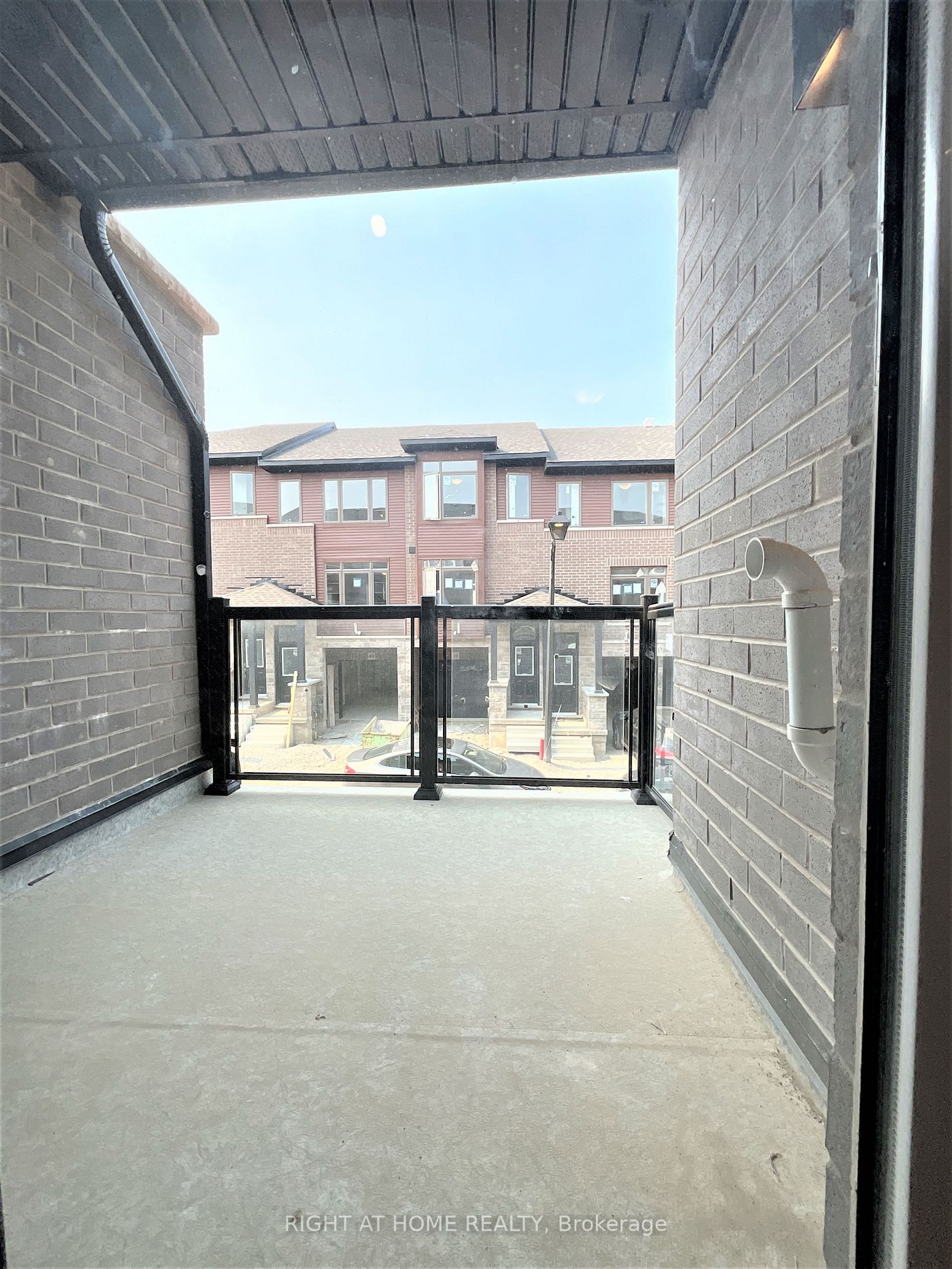 61 Soho St, #142