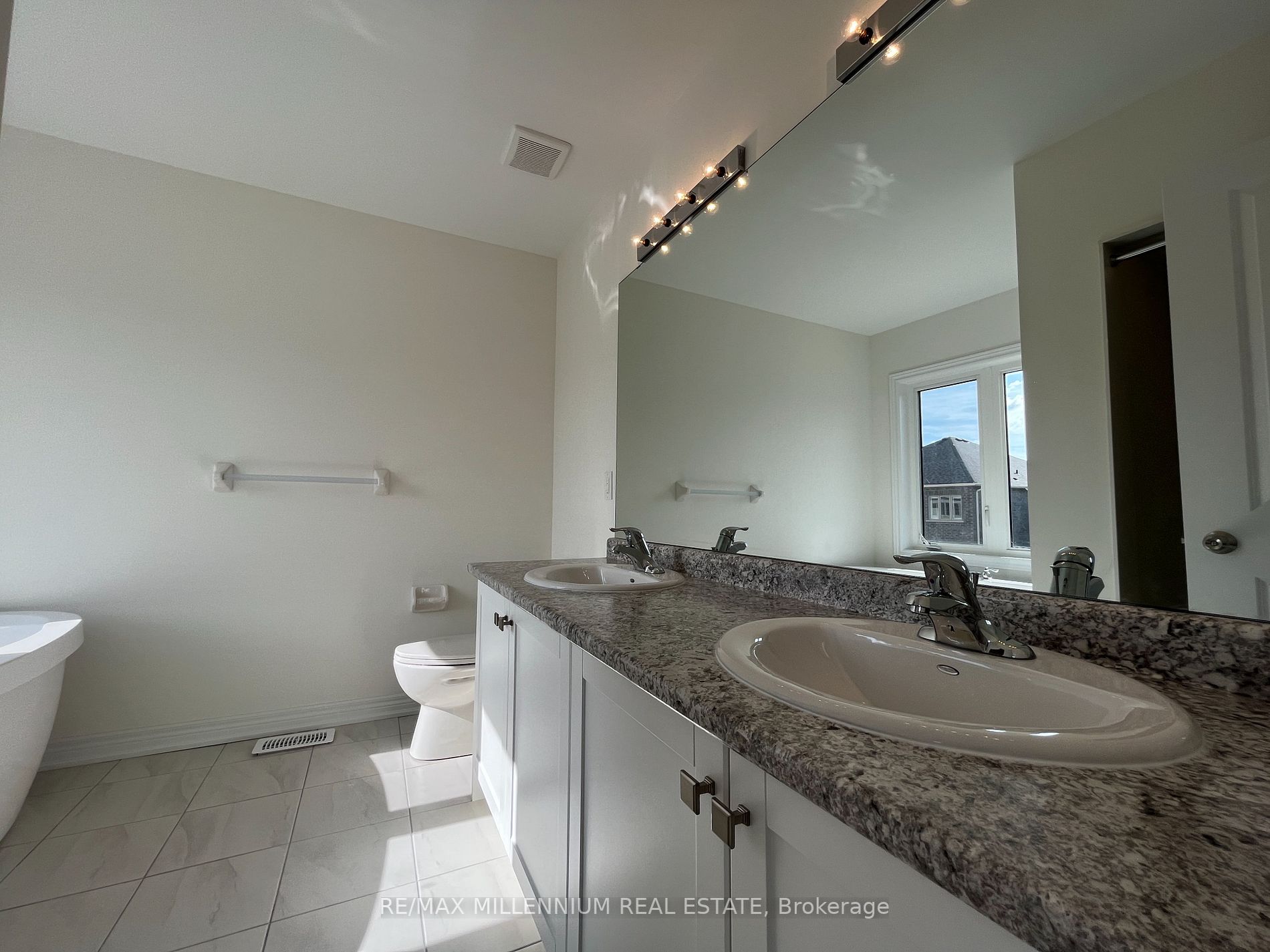 Listing X6764780 - Large Photo # 25