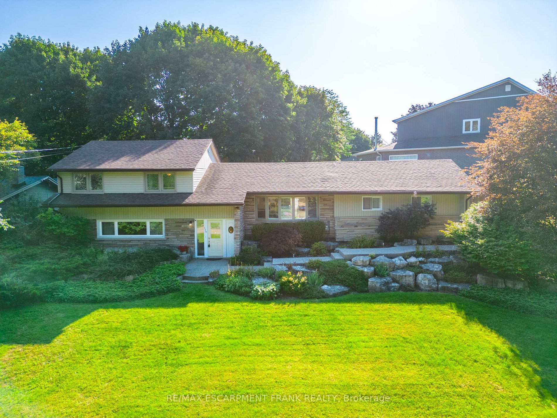 318 Woodworth Dr