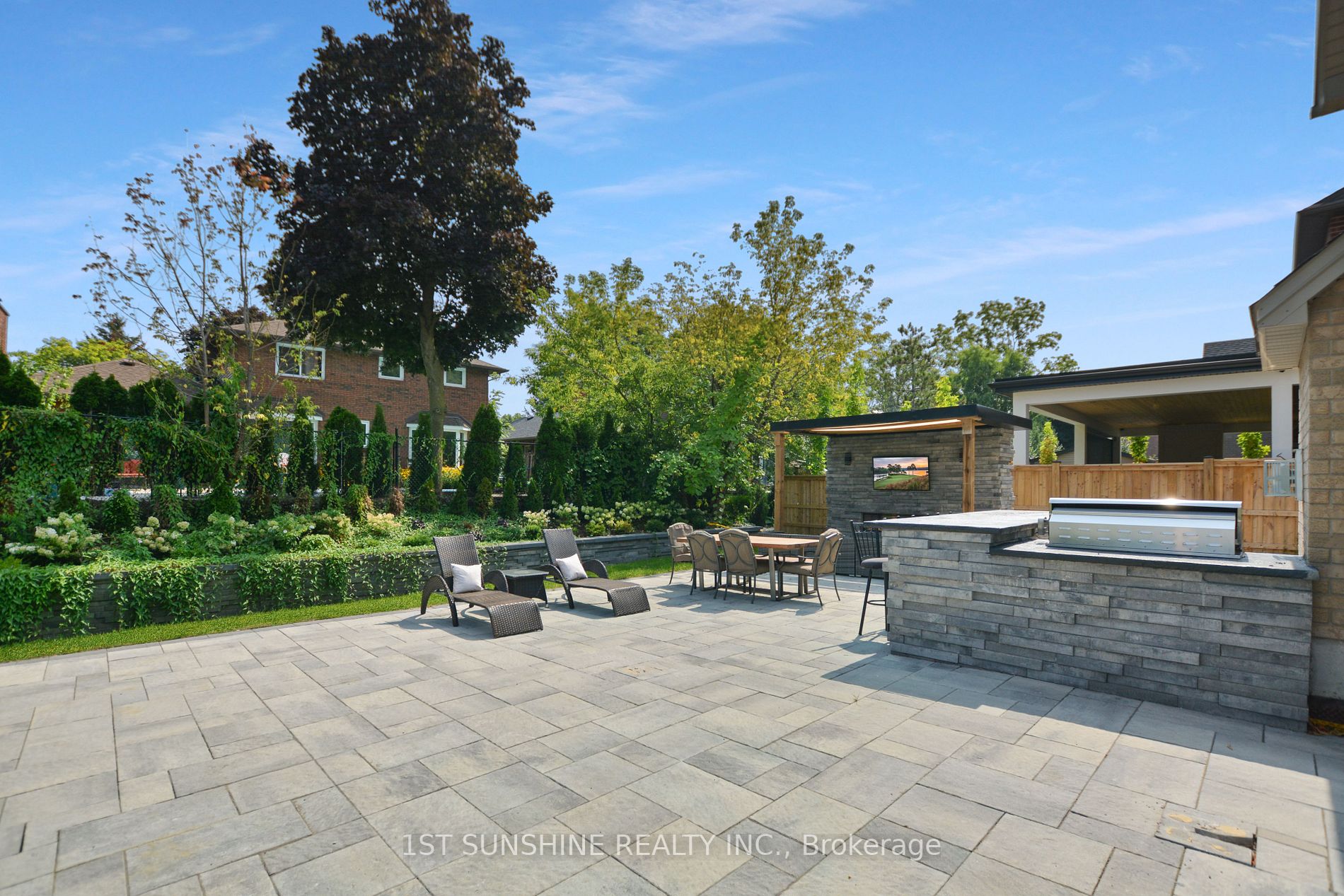 18 Legacy Lane
