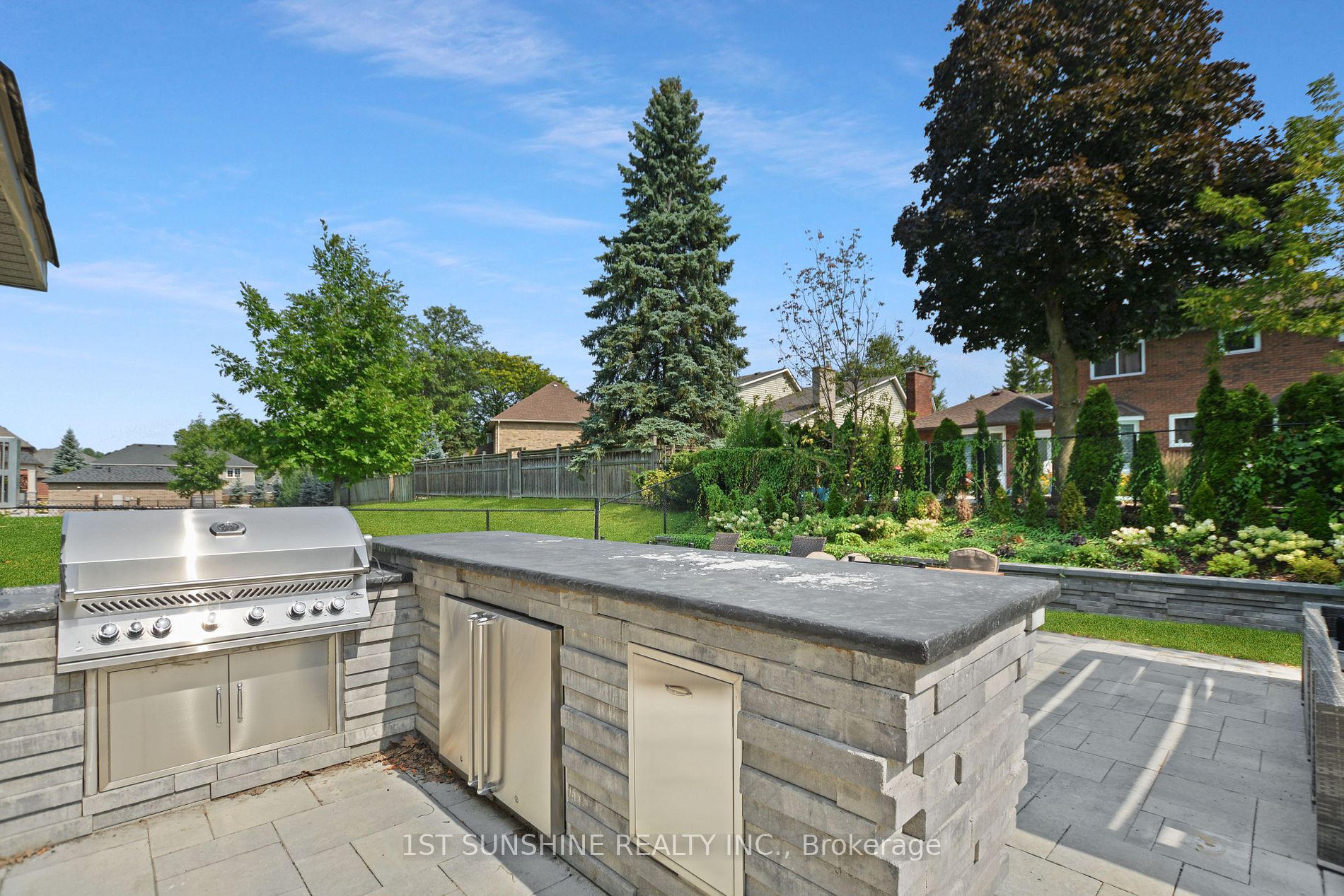 18 Legacy Lane