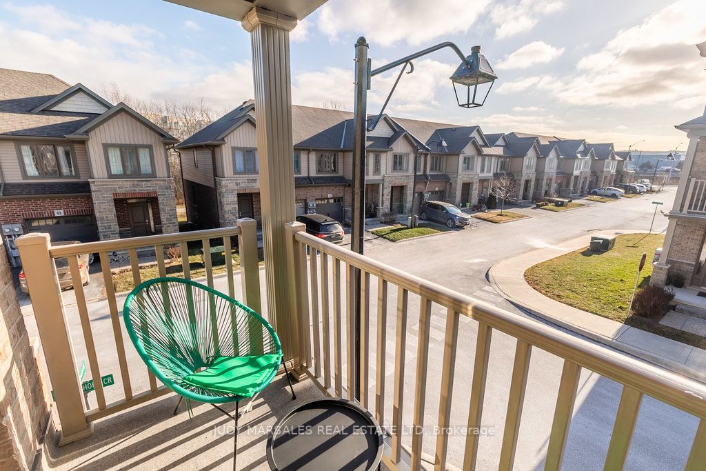 13 Waterview Dr