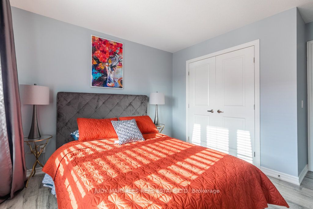 13 Waterview Dr