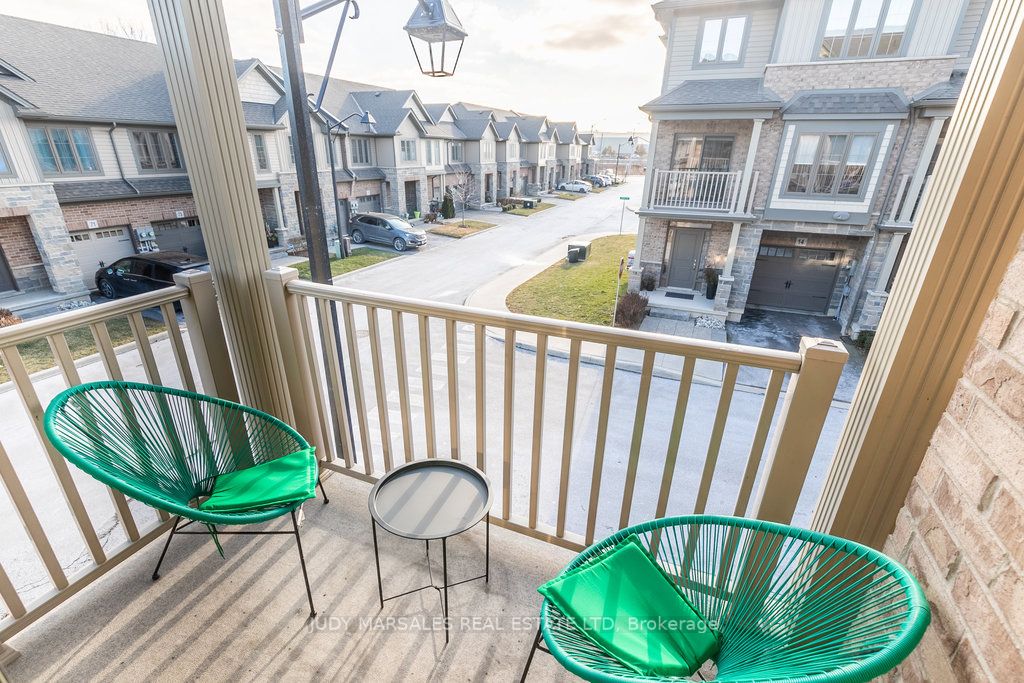 13 Waterview Dr