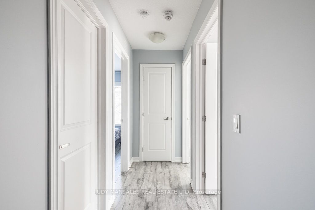 13 Waterview Dr