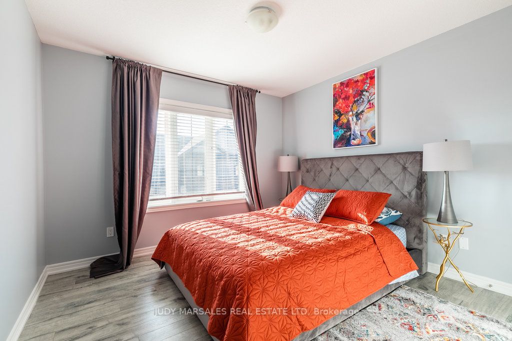 13 Waterview Dr
