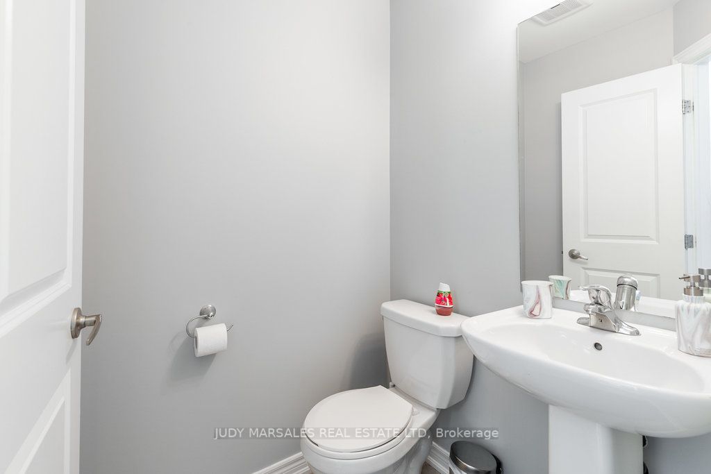 13 Waterview Dr