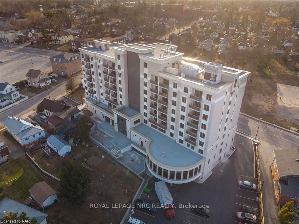 5698 Main St, #502