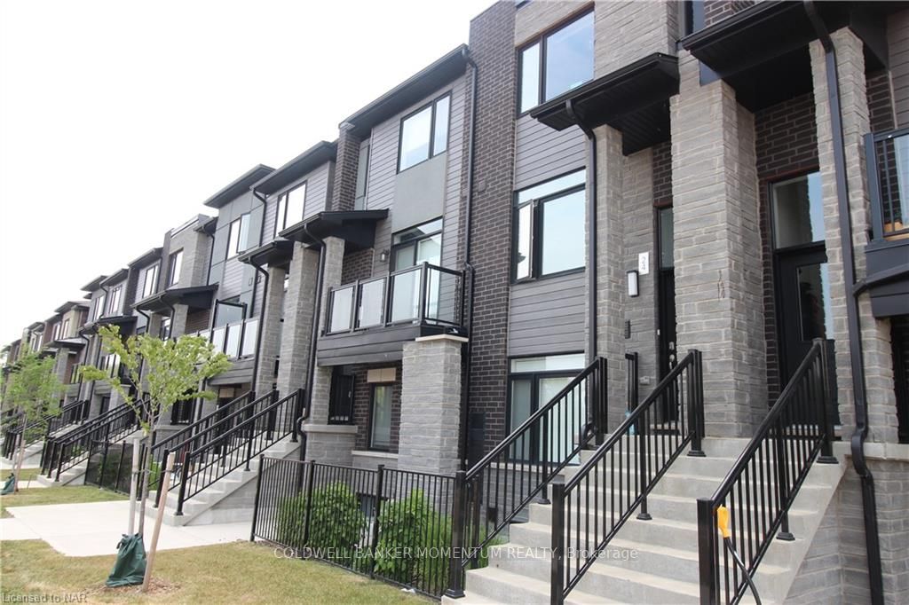 590 North Service Rd, #25