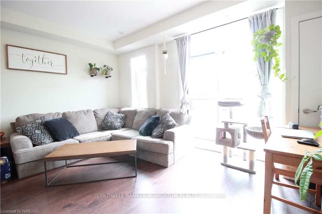 590 North Service Rd, #25