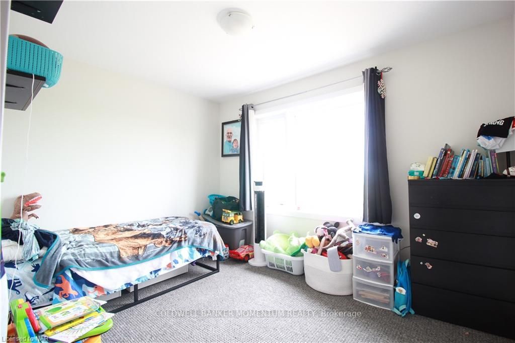 590 North Service Rd, #25
