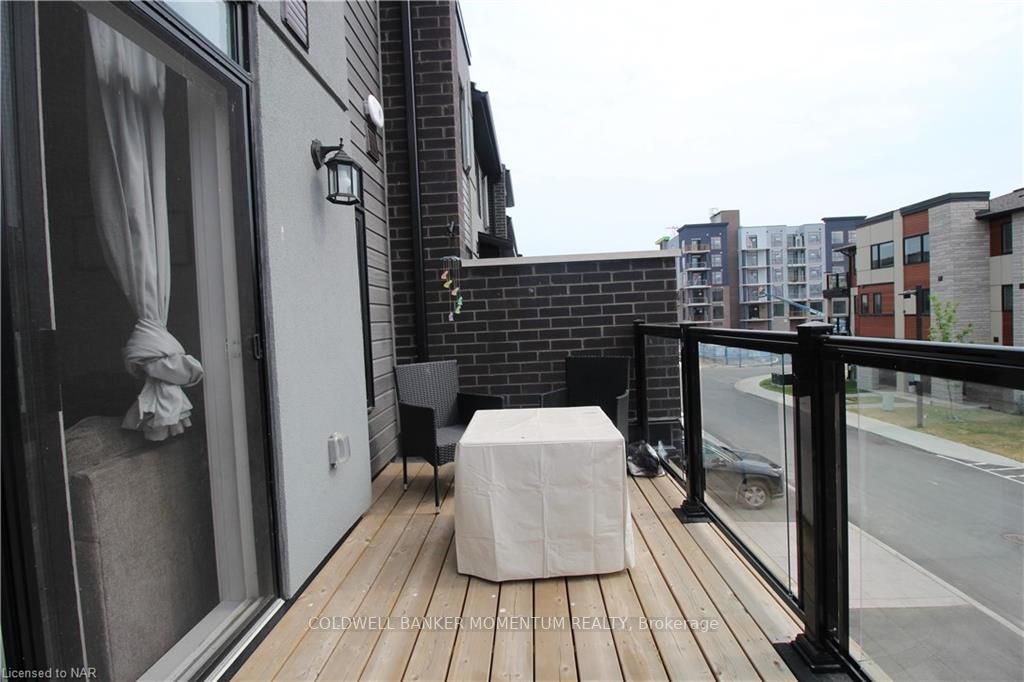 590 North Service Rd, #25