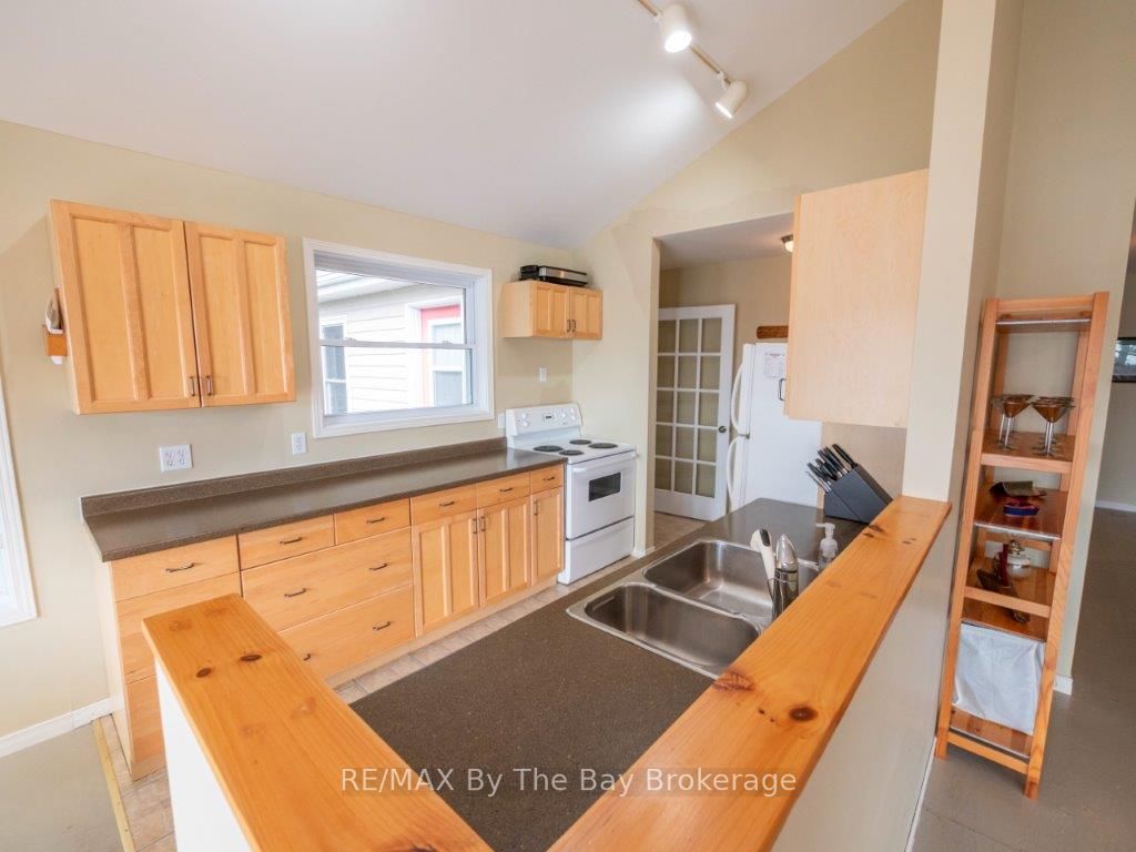 15574 Georgian Bay Shr