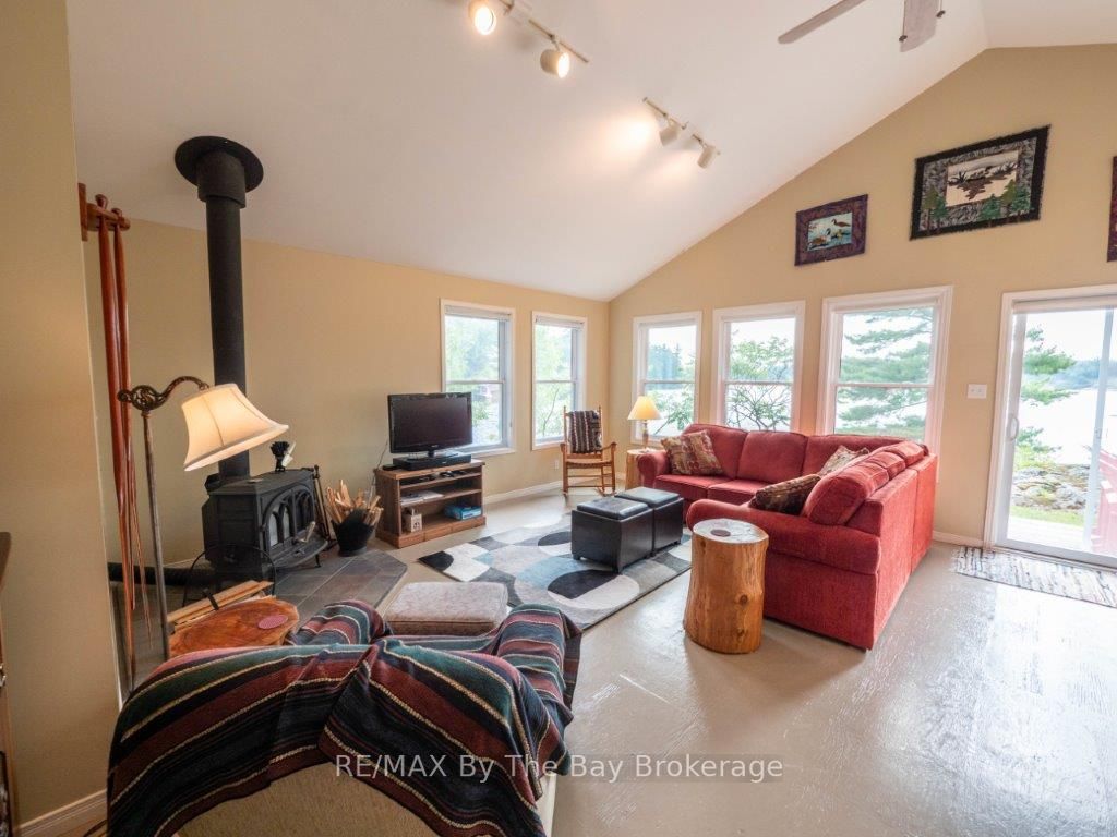15574 Georgian Bay Shr
