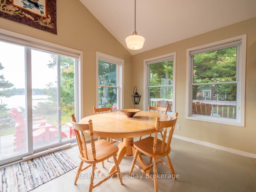 15574 Georgian Bay Shr