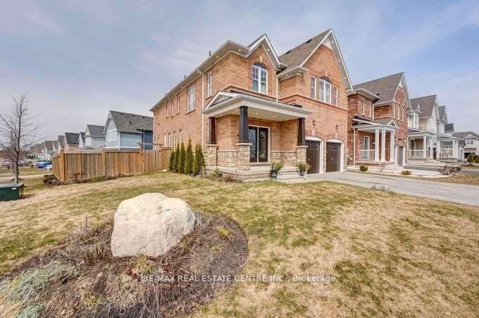 401 Tansley St