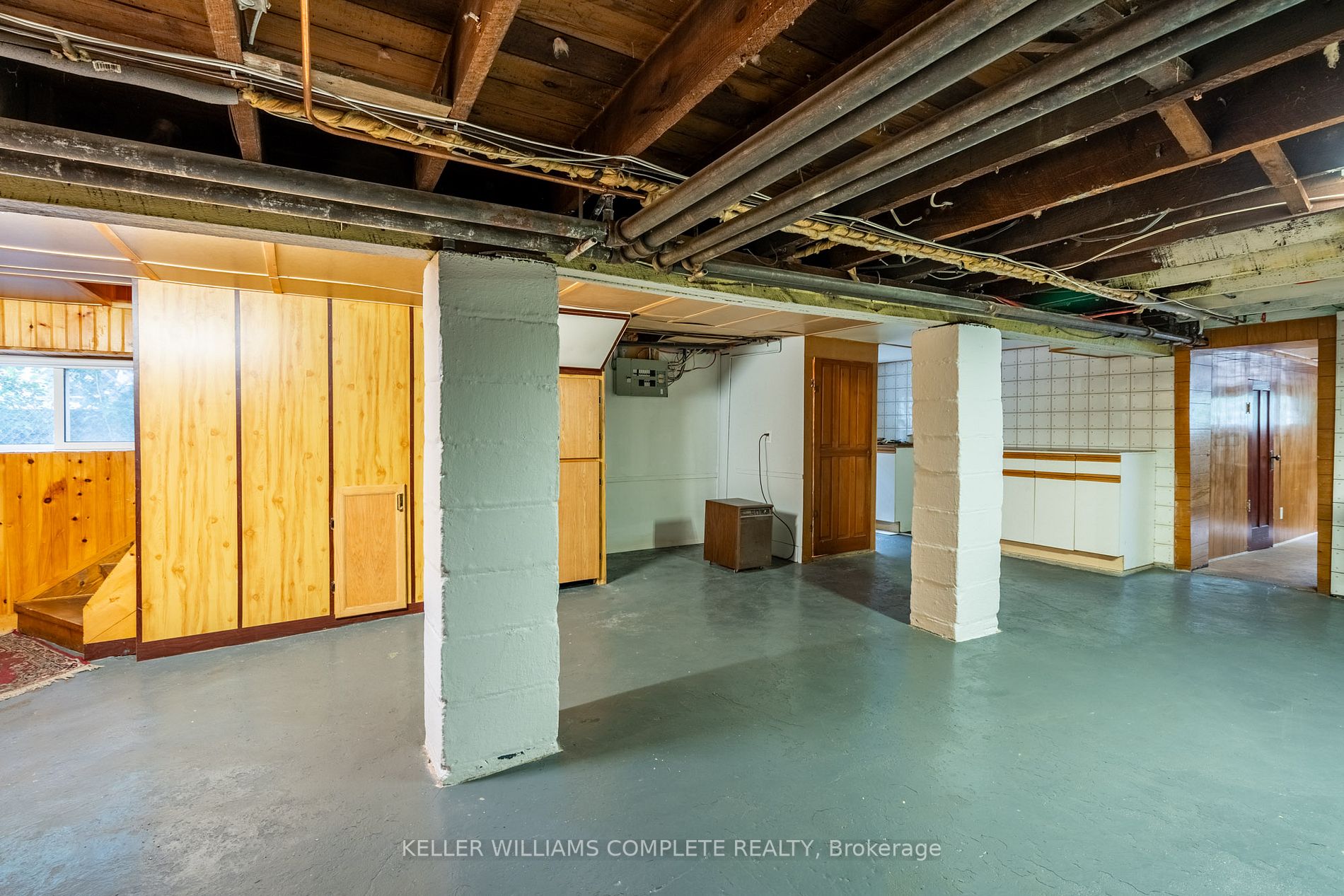 239 Sherman Ave S