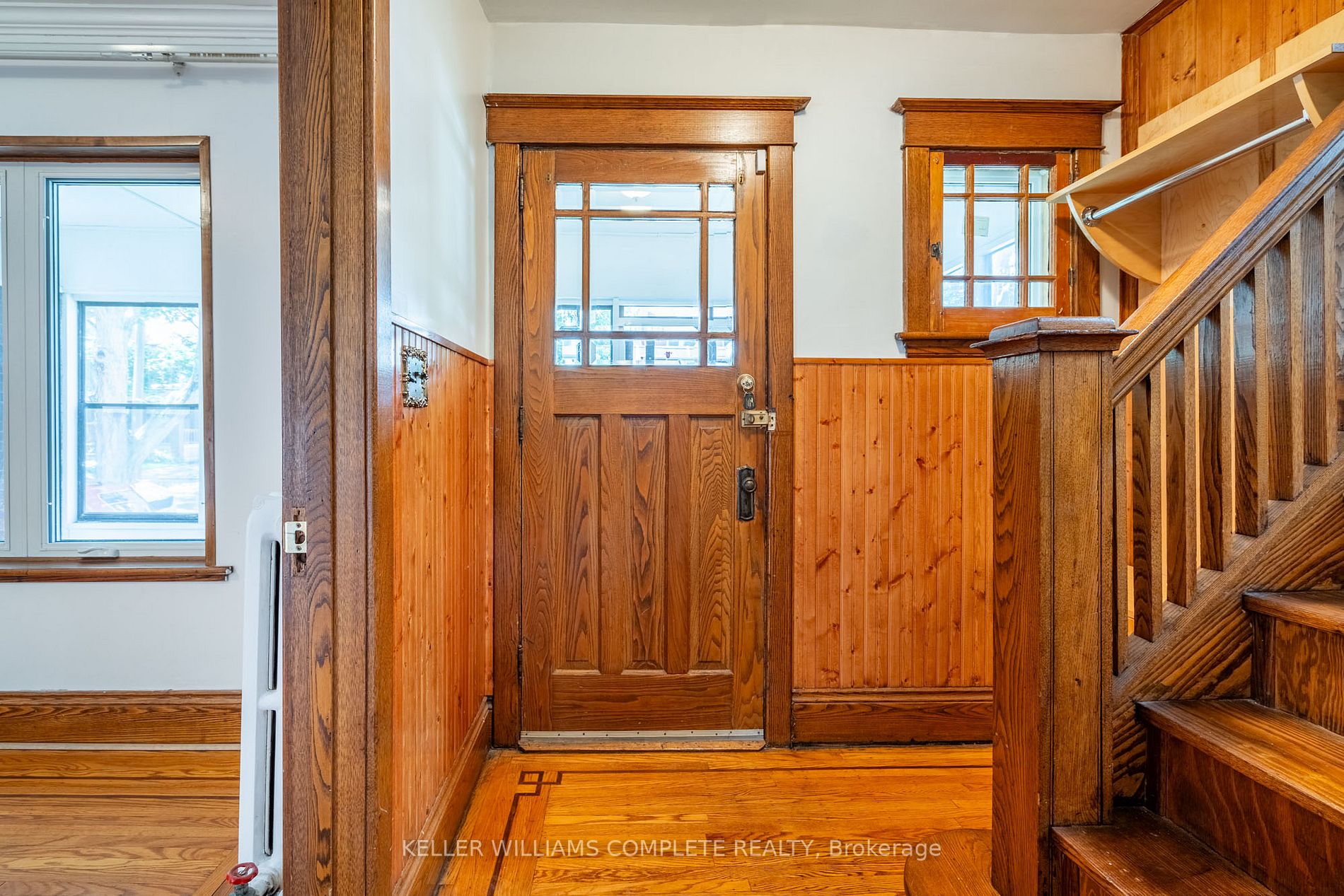 239 Sherman Ave S