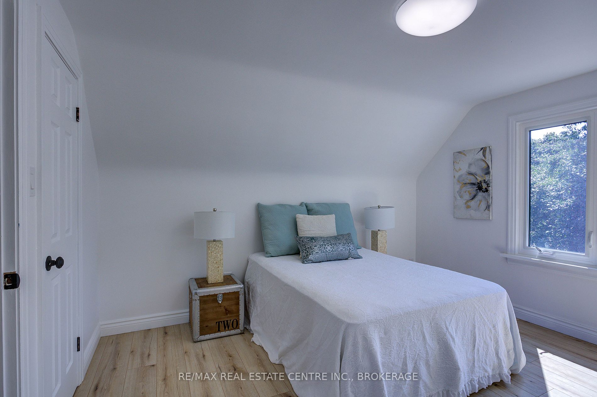 176 Neilson Ave