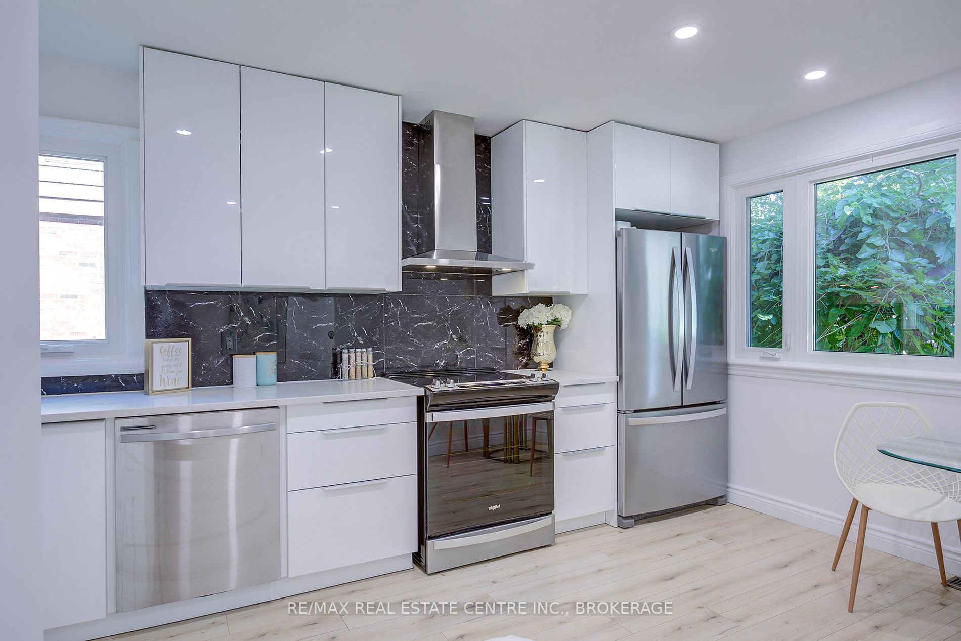 176 Neilson Ave
