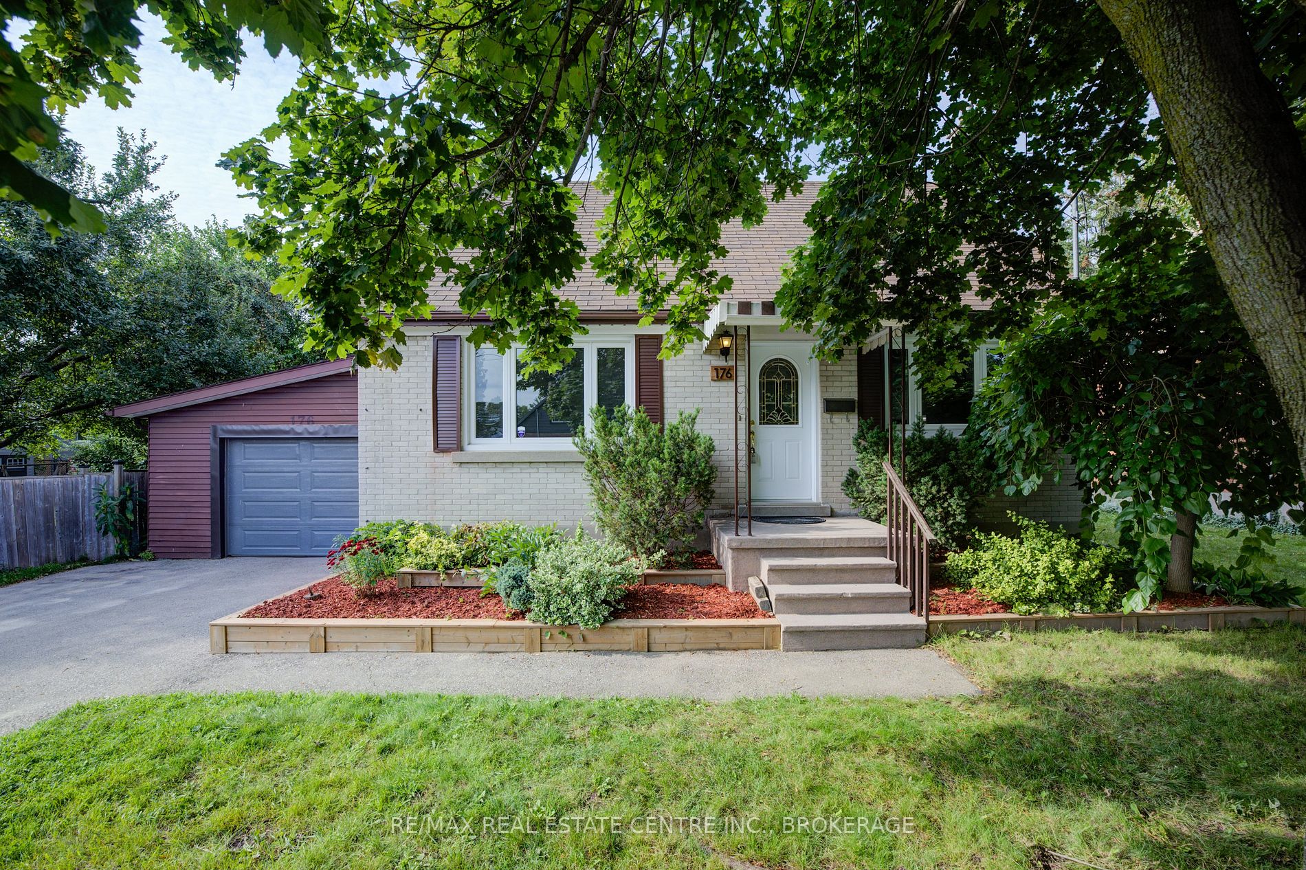 176 Neilson Ave