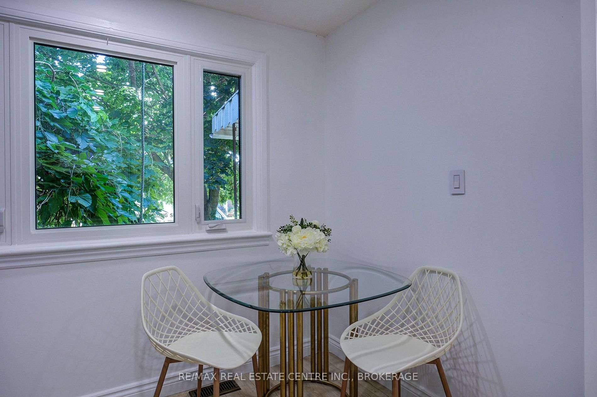 176 Neilson Ave