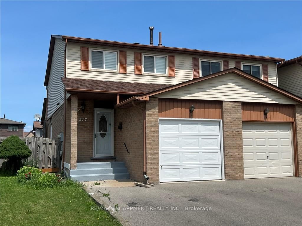 277 Macintosh Dr