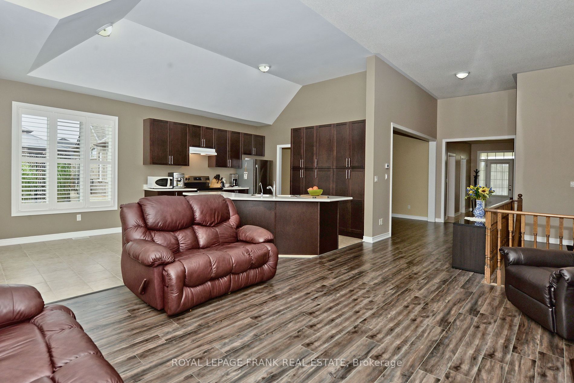 42 Barron Blvd