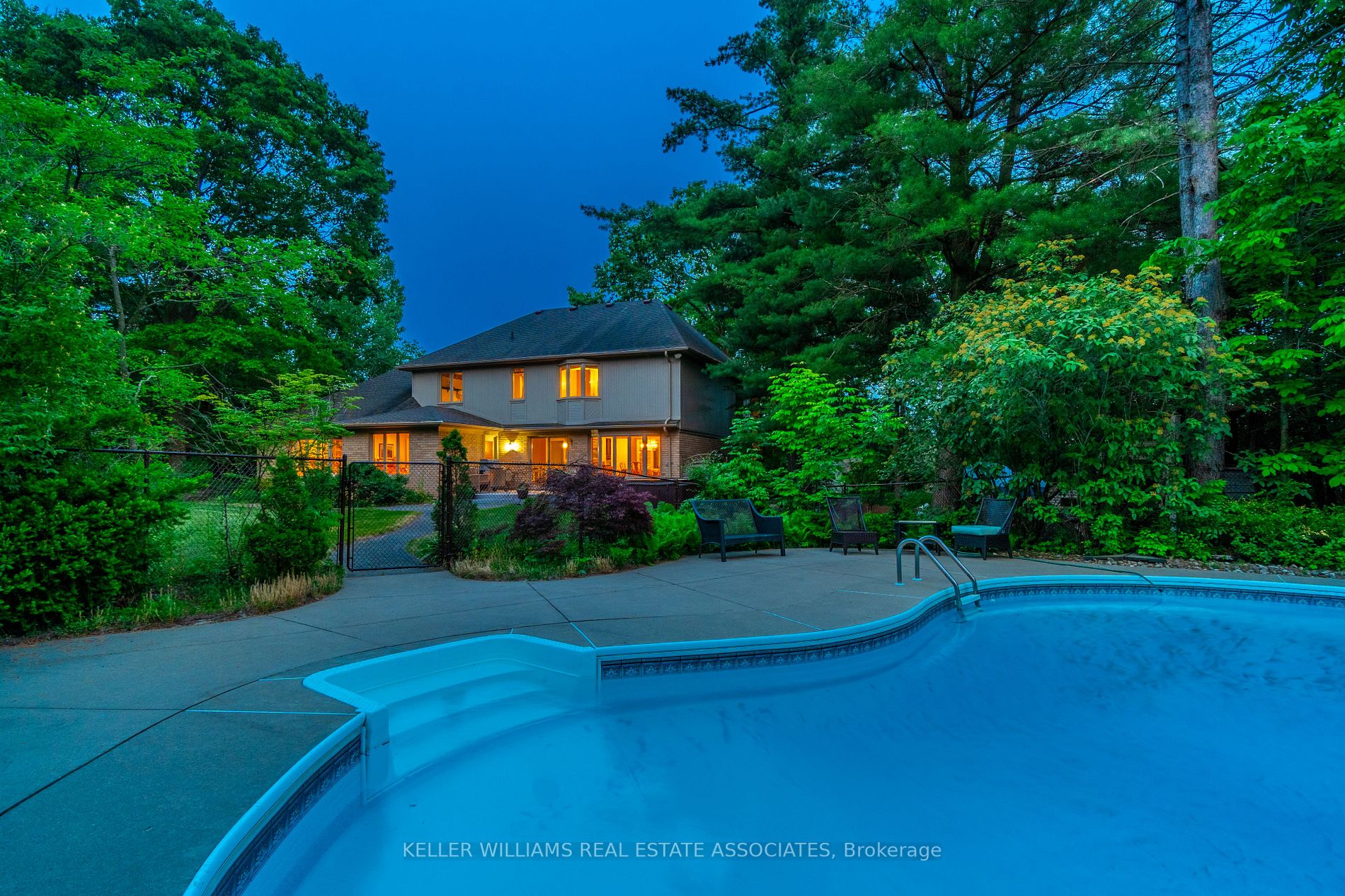 7 Blackberry Place