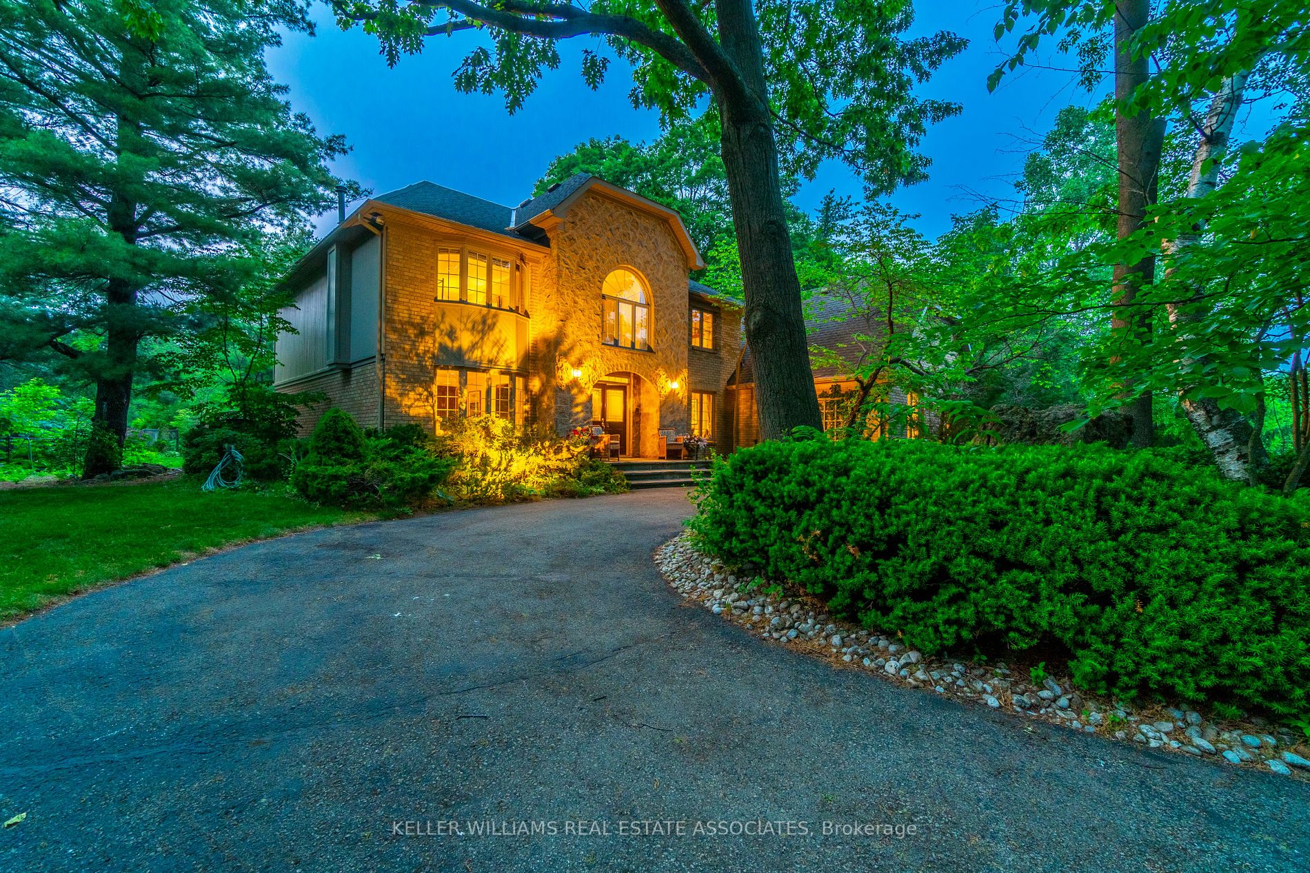 7 Blackberry Place