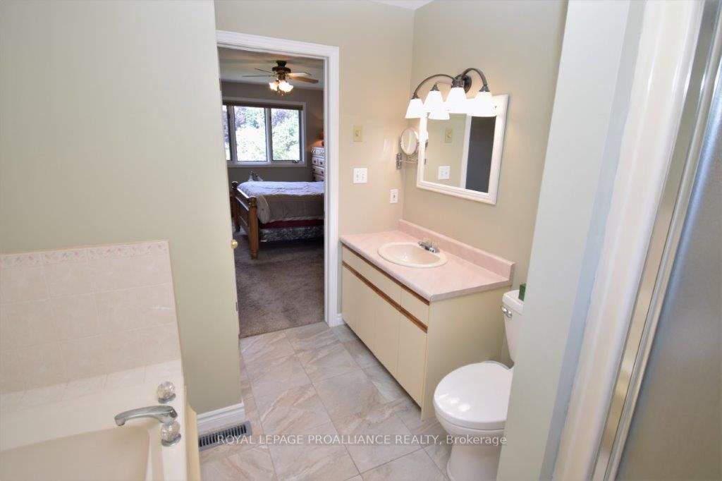 42 Forchuk Cres