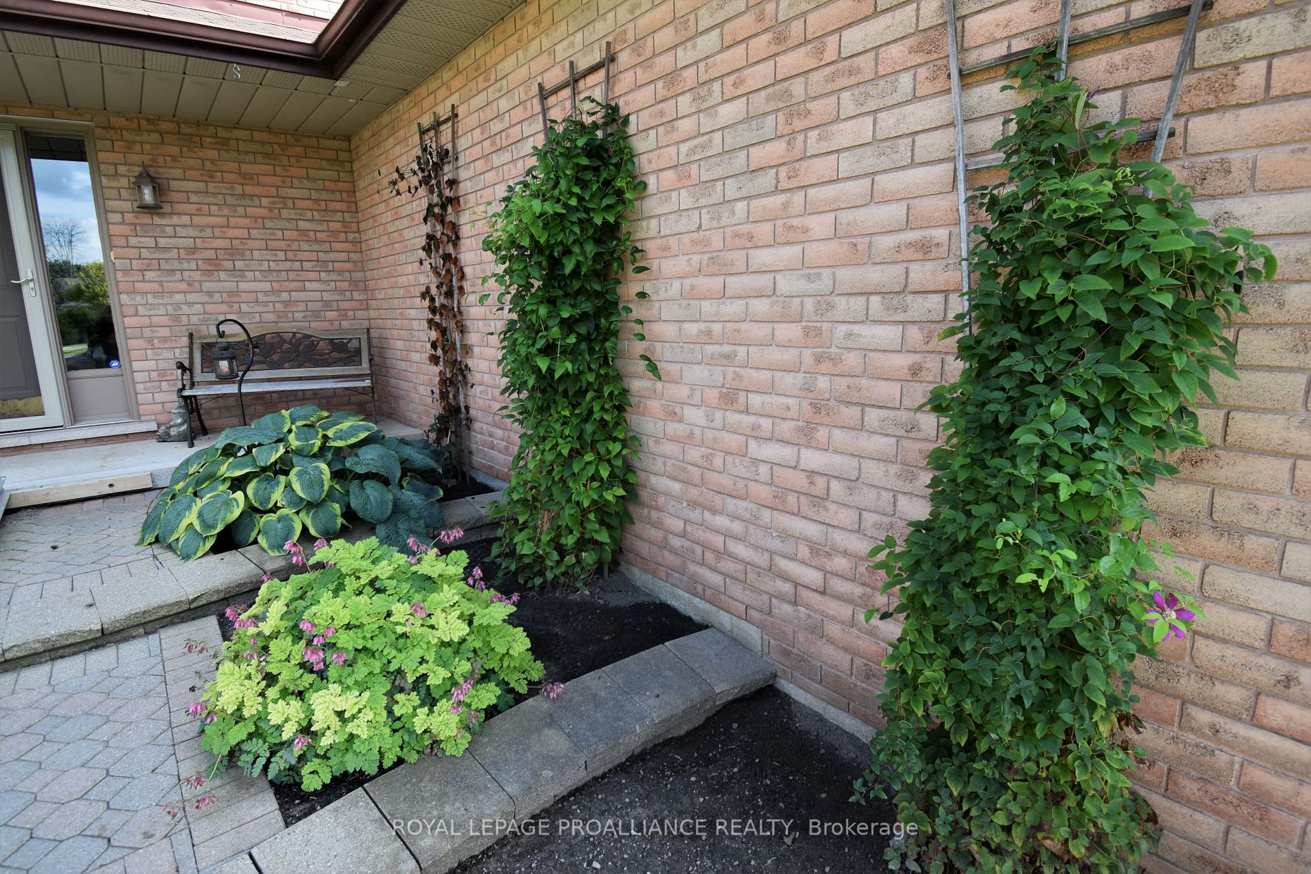 42 Forchuk Cres
