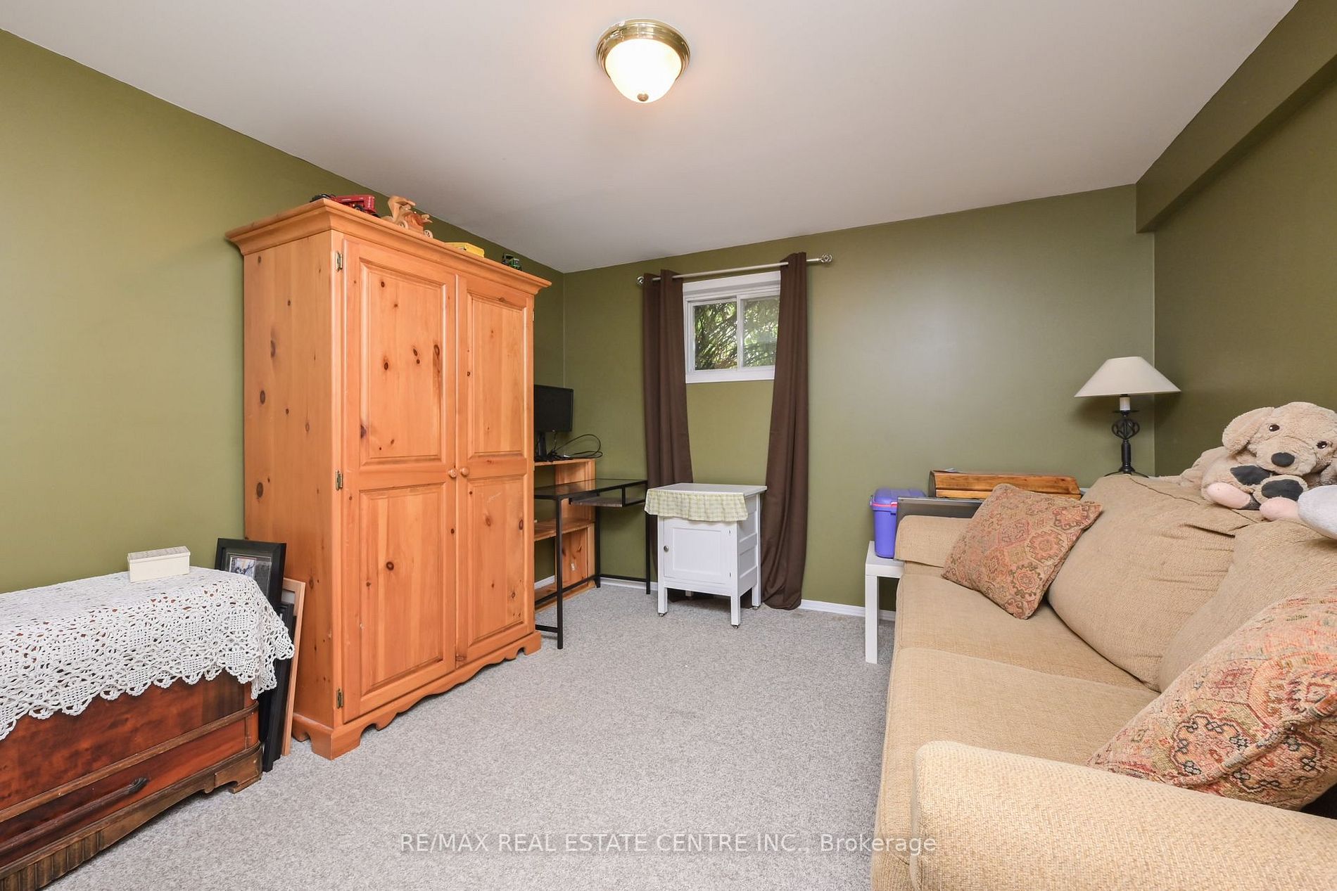 27 Spruyt Avenue