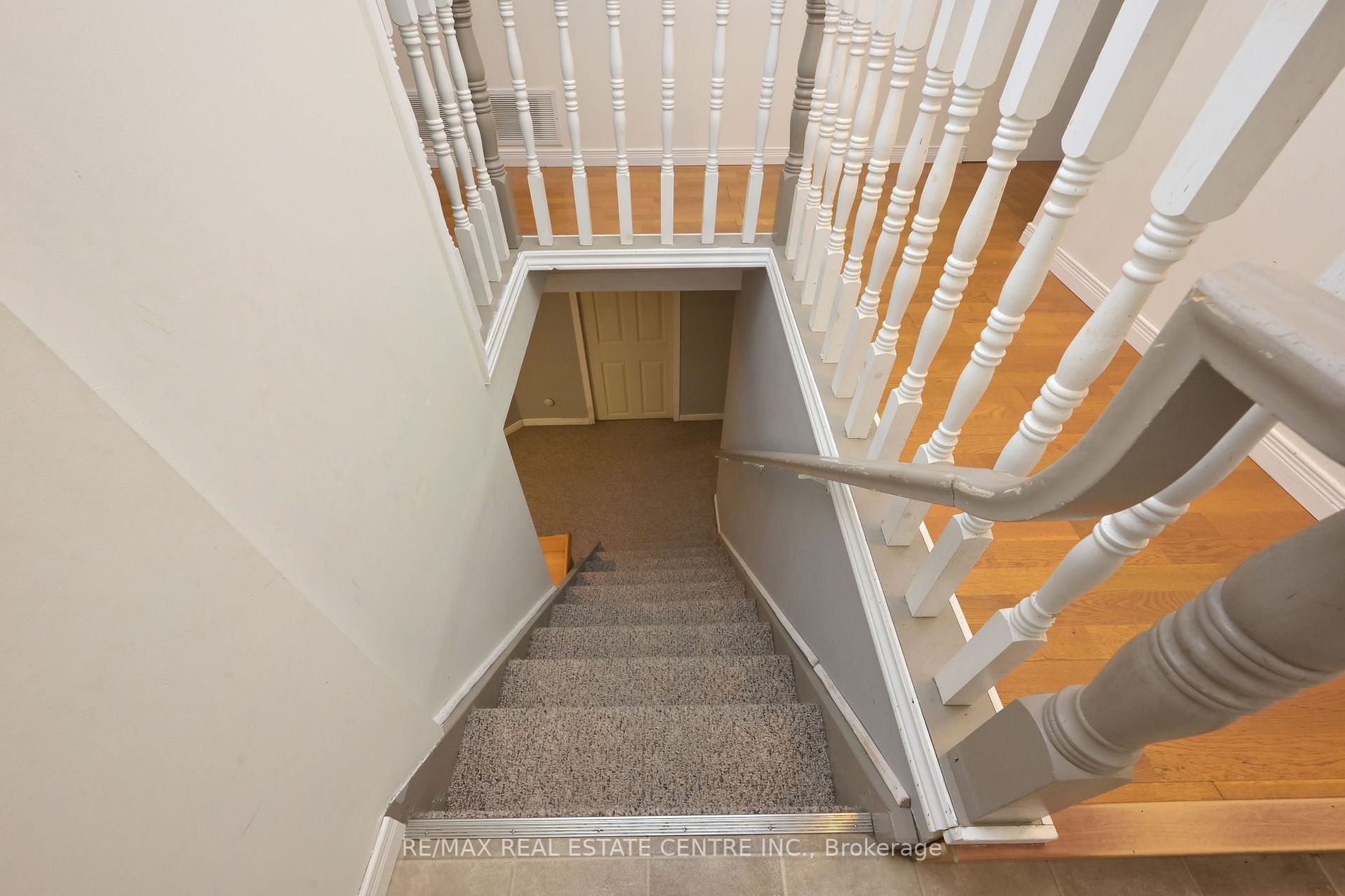27 Spruyt Avenue
