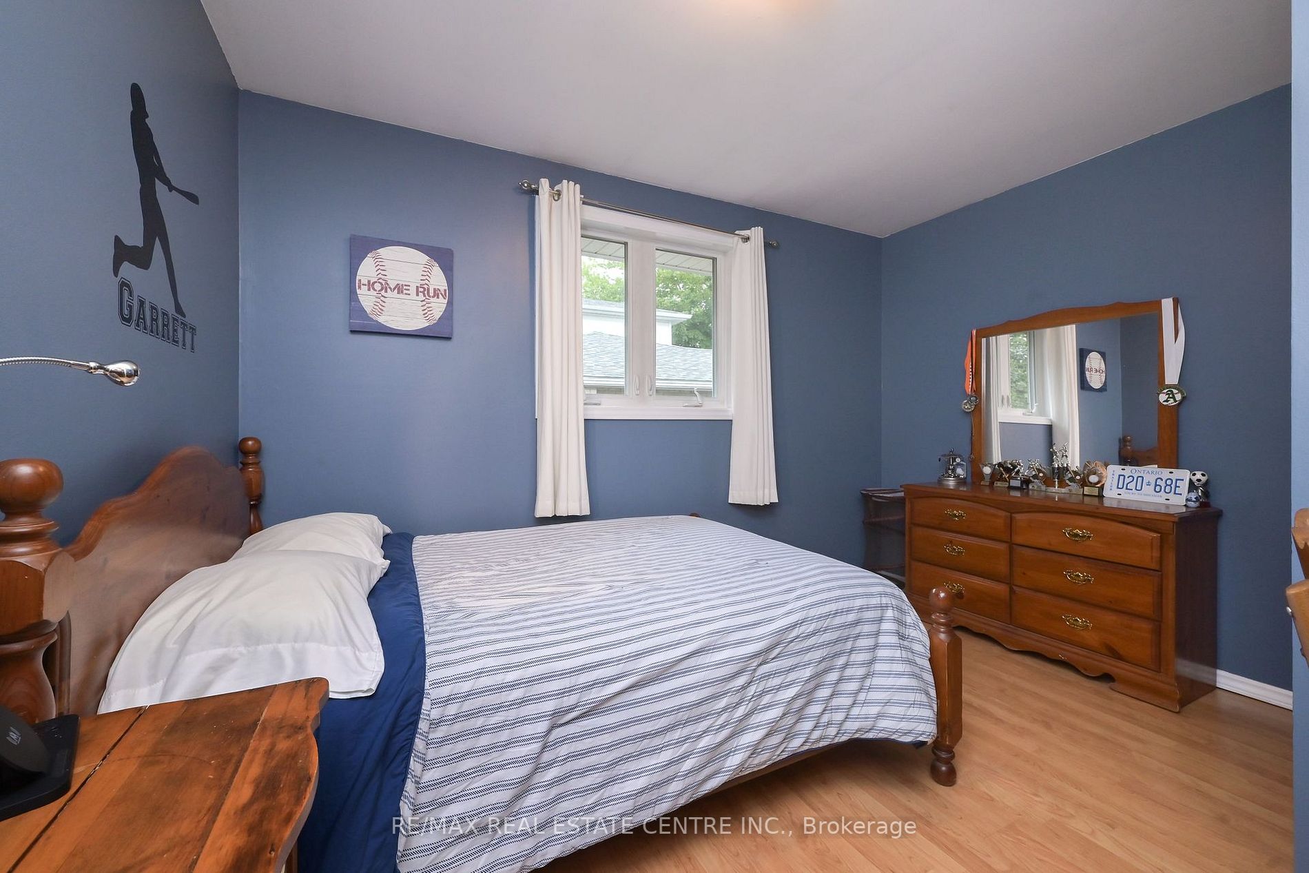 27 Spruyt Avenue
