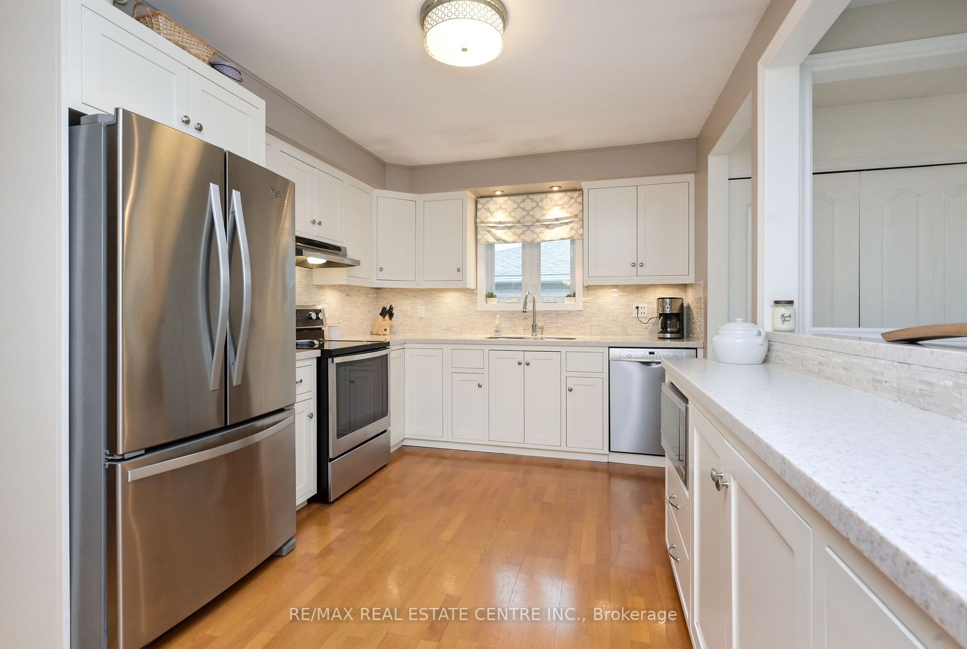 27 Spruyt Avenue