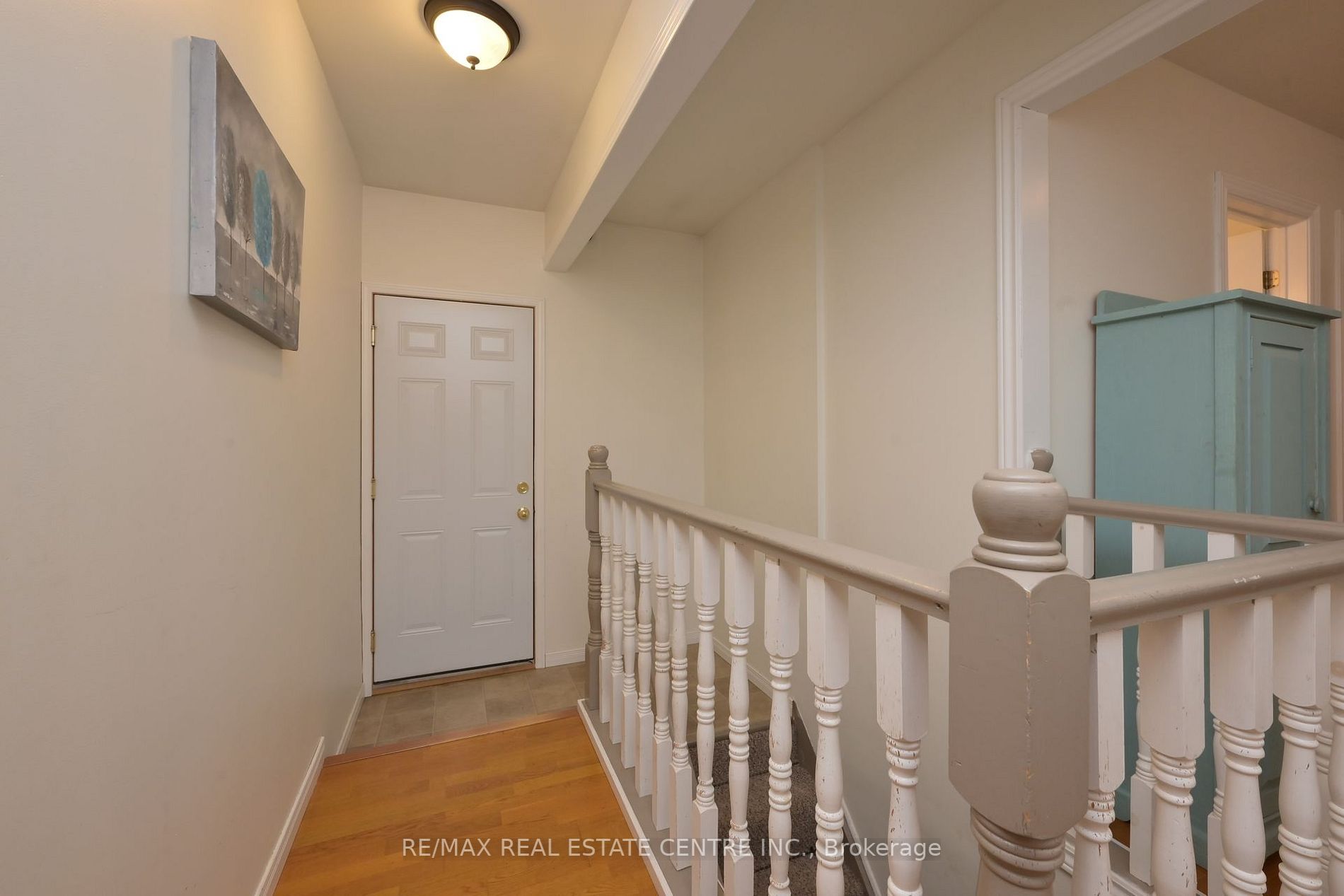 27 Spruyt Avenue