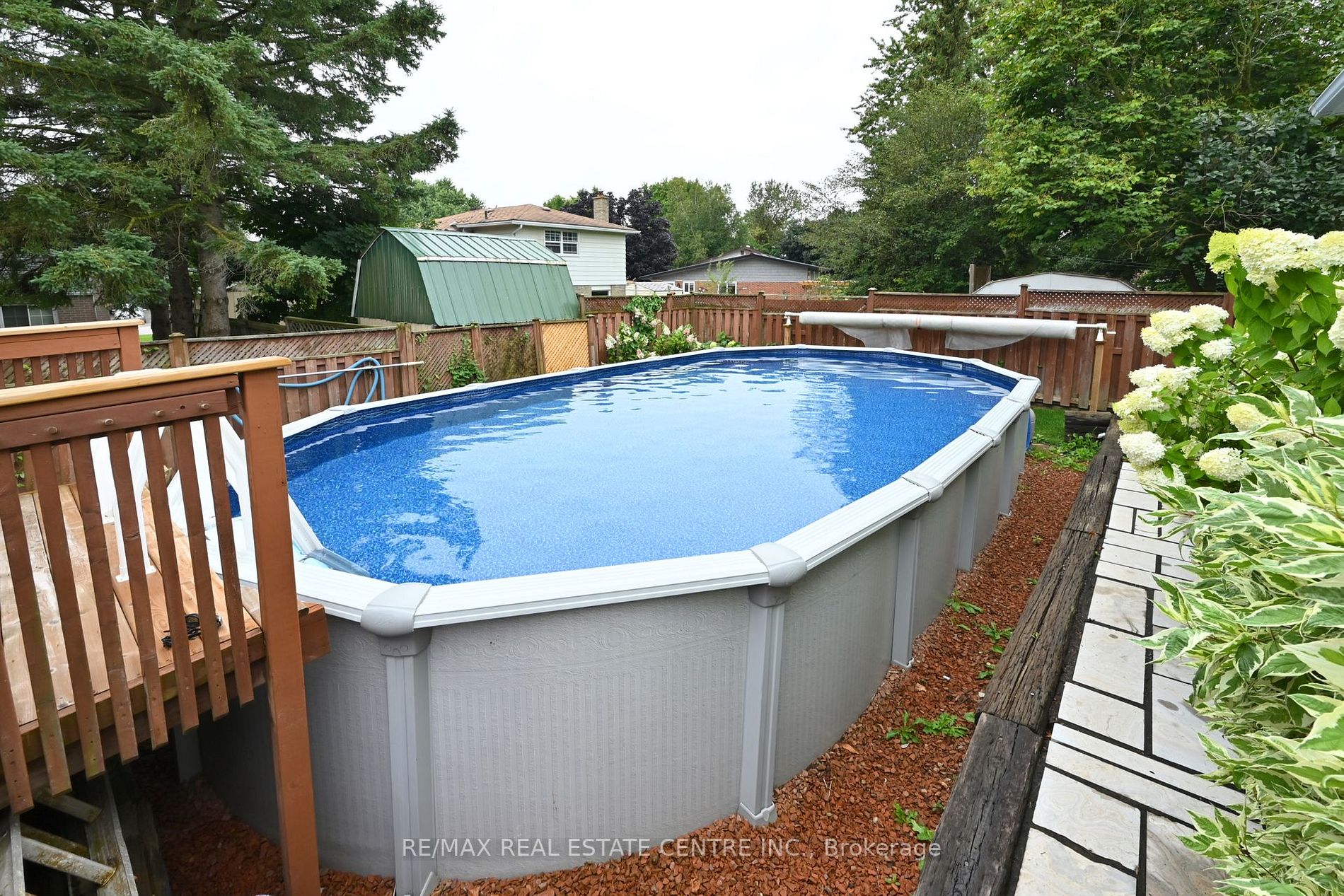27 Spruyt Avenue