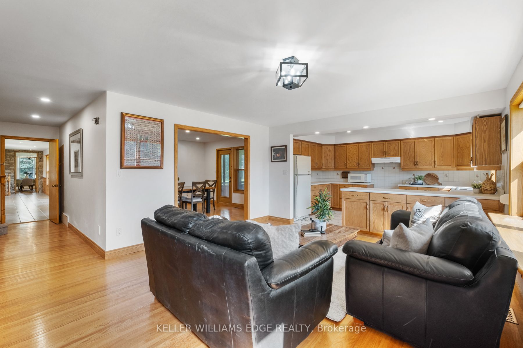 840 Valens Rd