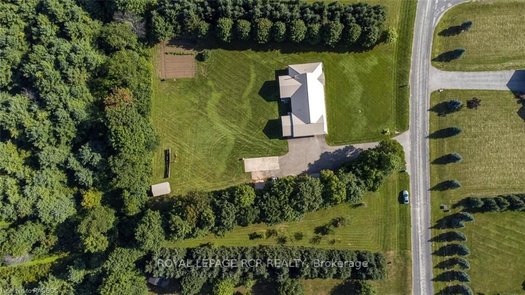249 Blue Jay Cres