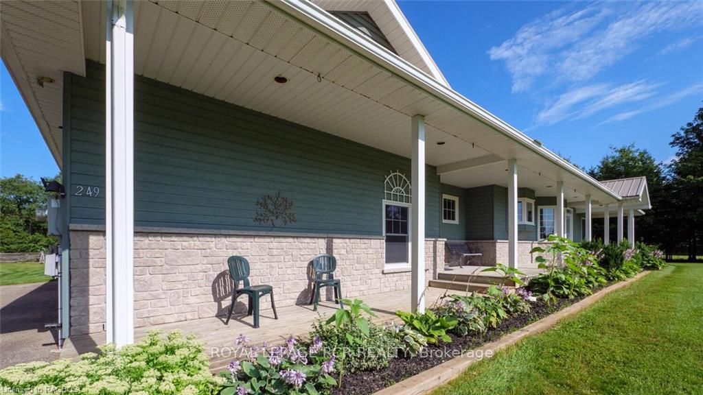 249 Blue Jay Cres