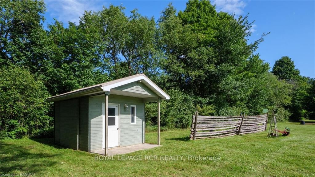 249 Blue Jay Cres