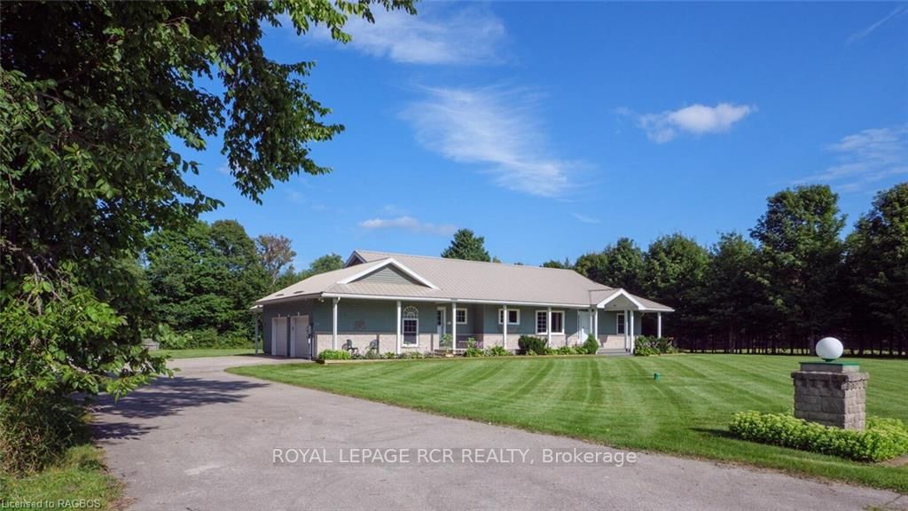 249 Blue Jay Cres