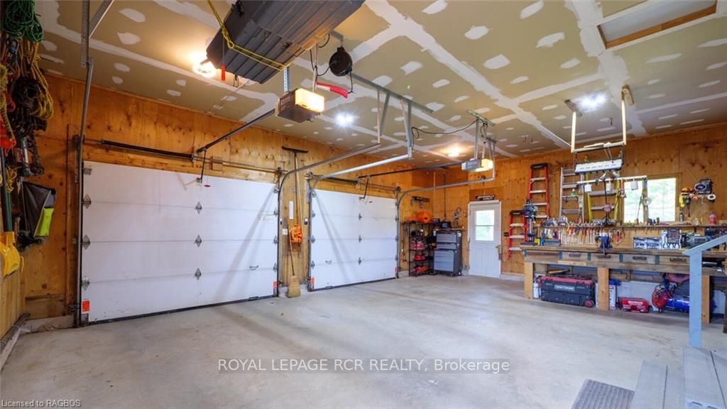 249 Blue Jay Cres
