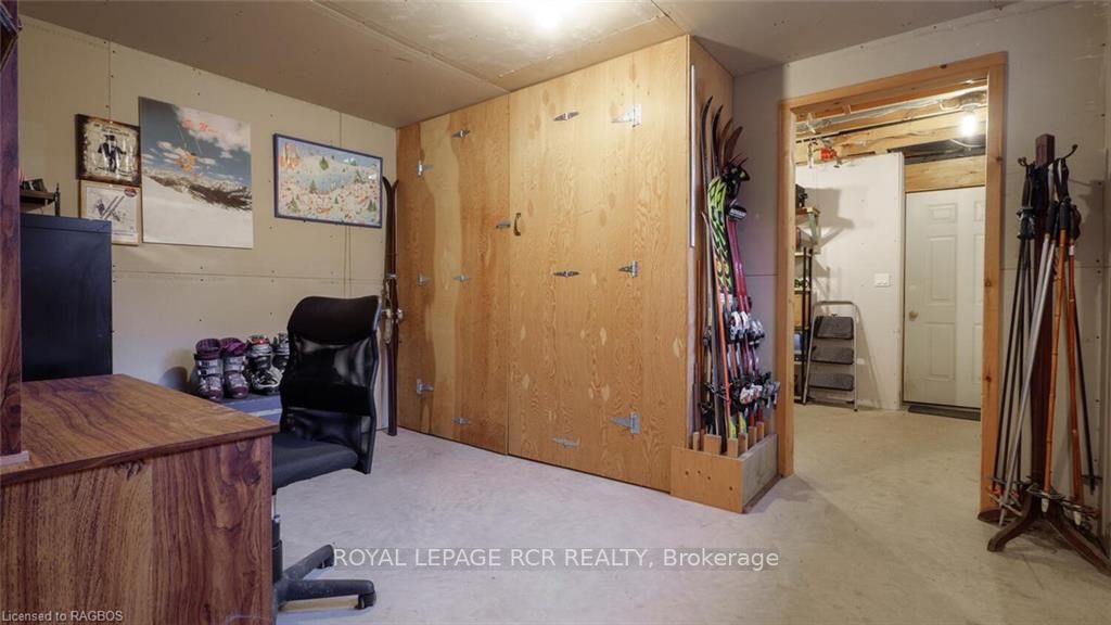 249 Blue Jay Cres