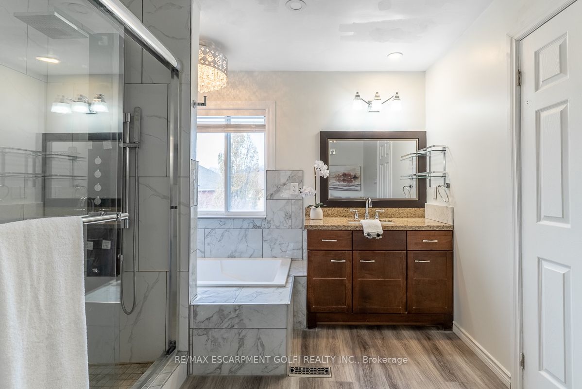 183 Valmont Crt