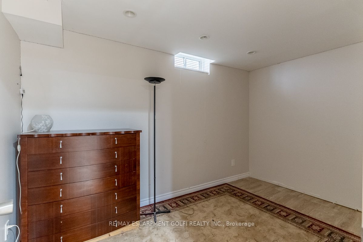183 Valmont Crt